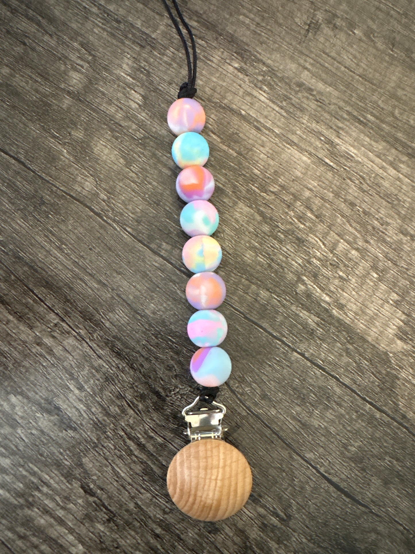 Multi color paci clip